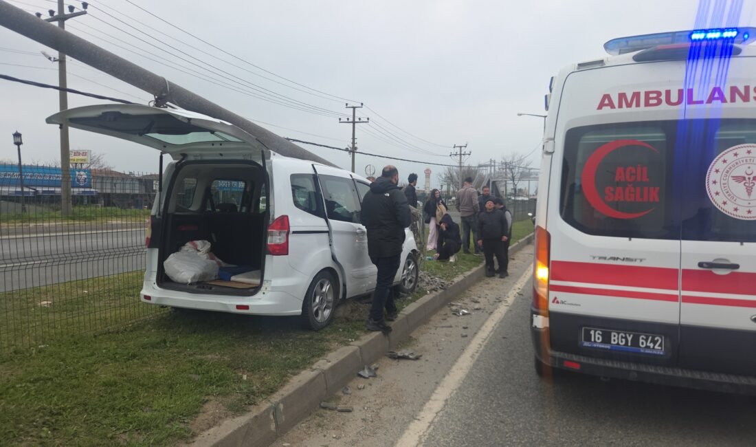 Hasan BOZBEY/ ORHANGAZİ(Bursa), (DHA)- BURSA’nın Orhangazi ilçesinde sürücüsünün kontrolünden çıkan