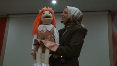 Bayram AYHAN/BATMAN, (DHA)-BATMAN'da Okul Öncesi Öğretmeni Hasret Ekmen, dudaklarını oynatmadan