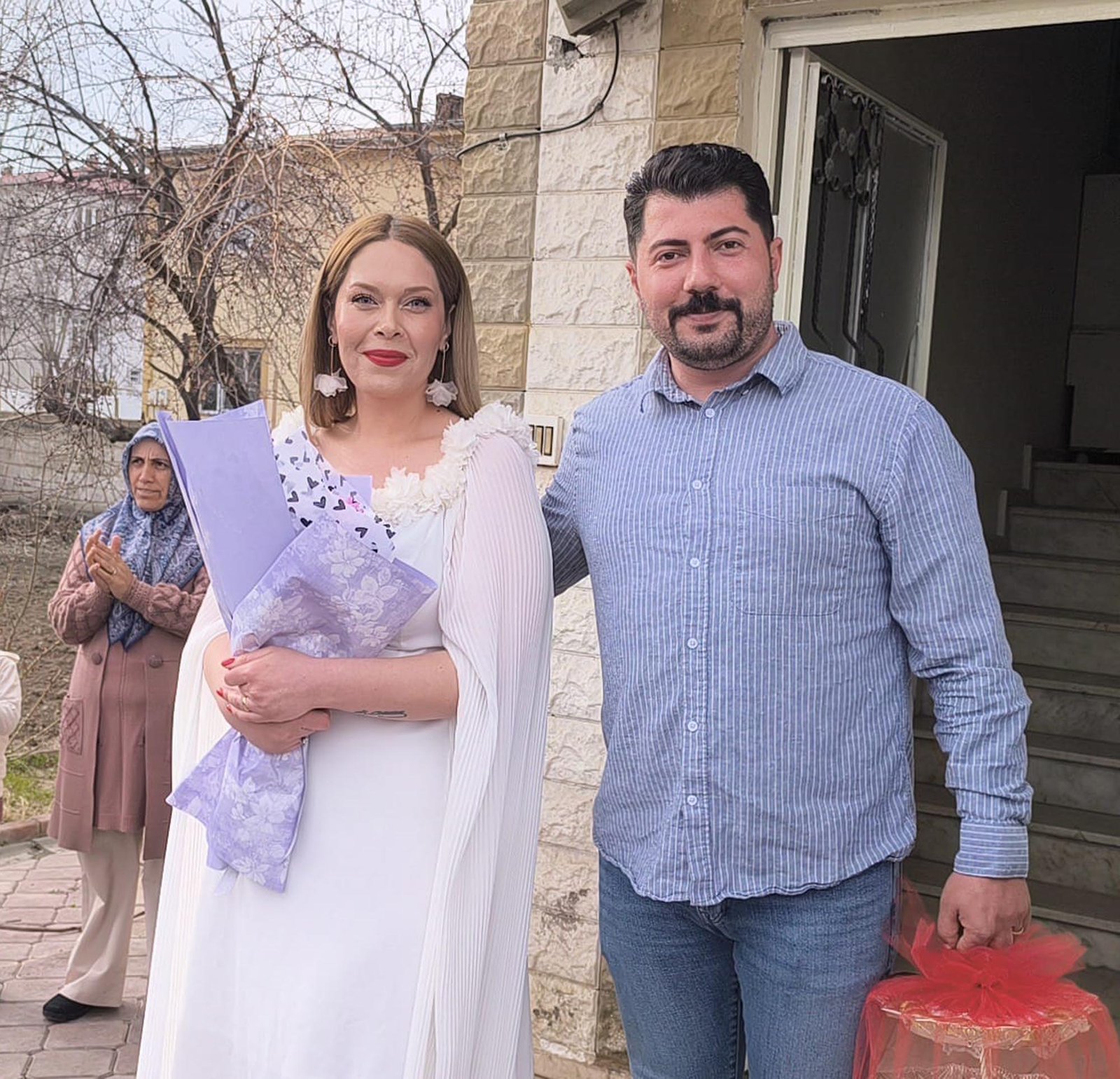 Özkan AYDIN/IĞDIR, (DHA)- NEVRUZ Bayramı kutlamaları kapsamında Iğdır’da nişanlı ve