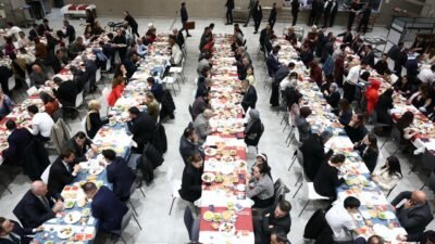 ANKARA, (DHA)- İLETİŞİM Başkanı Burhanettin Duran, İletişim Başkanlığı çalışanlarıyla iftar