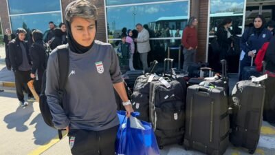 Özkan AYDIN/IĞDIR, (DHA)-İRAN Milli Kadın Futbol Takımı kafilesi, ülkelerine dönmek