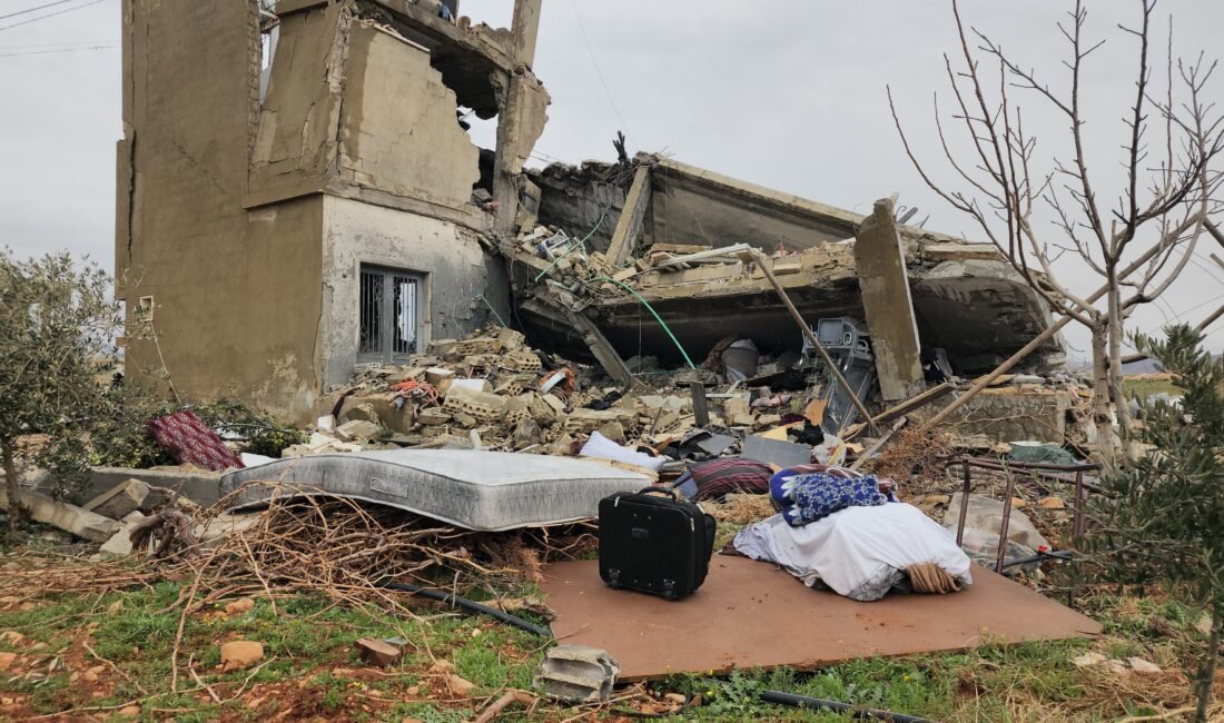 İsrail’in Lübnan’a düzenlediği saldırılarda can kaybı 1000’i aştı LÜBNAN, (DHA) – LÜBNAN Sağlık Bakanlığı, İsrail'in ülkeye gerçekleştirdiği saldırılarda