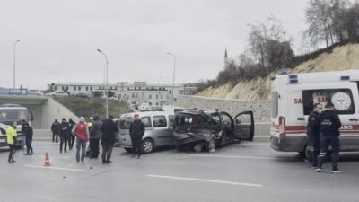 Taylan ERGÜN/ İSTANBUL,(DHA)- ARNAVUTKÖY'de 4 aracın karıştığı zincirleme kazada yaralanan