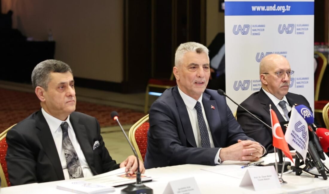 Mert ORDU / İSTANBUL, (DHA)- ULUSLARARASI Nakliyeciler Derneği'nin iftar programında