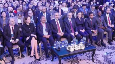 Gülseren KARAPINAR-Fırat ALKIZ/İSTANBUL,(DHA)-STRATCOM SUMMIT Zirvesi'nde konuşan Dışişleri Bakanı Hakan Fidan,