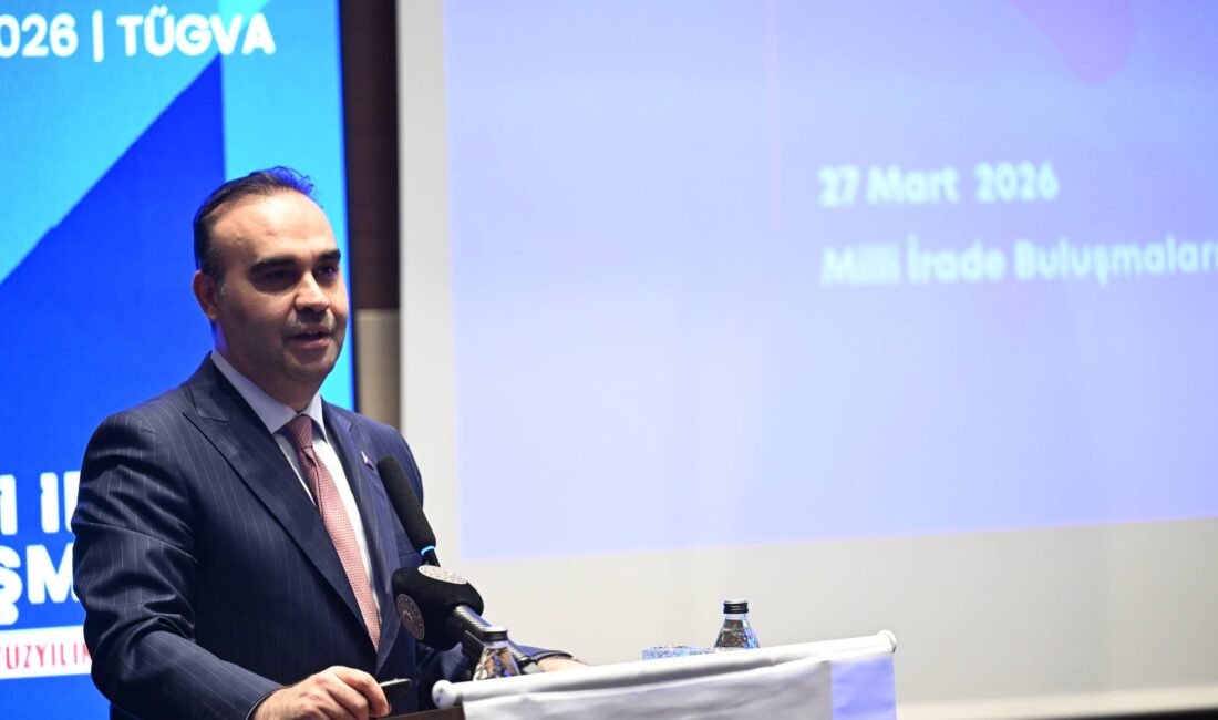 İstanbul – Bakan Kacır: Bugünün dünyasında kuvvetli olmak teknoloji kabiliyetleriyle mümkün İSTANBUL,(DHA)- İSTANBUL'da düzenlenen 'Milli İrade Buluşmaları: Türkiye Yüzyılı'nda Sanayi' programında