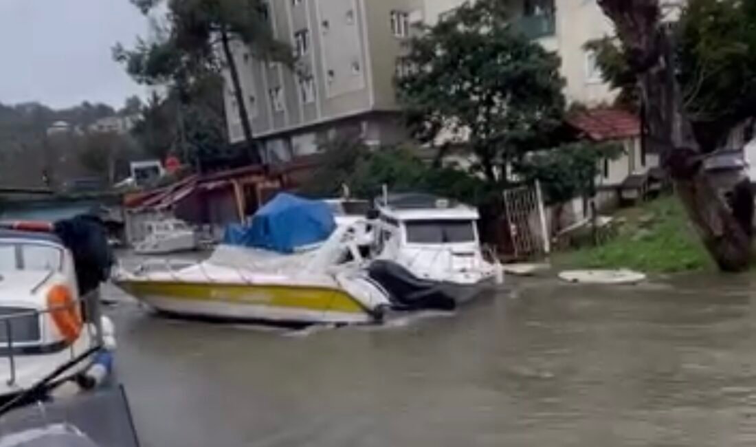 İstanbul – Beykoz’da yağış etkili oldu; sürücüler ilerlemekte güçlük çekti, tekneler sürüklendi Mert ORDU/İSTANBUL (DHA) - BEYKOZ'da etkili olan yağışın ardından araç