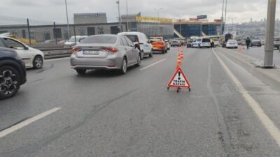 Baran AKKAYA - Altunay TUGA/İSTANBUL,(DHA)- ESENYURT D-100 Karayolu'nda yağmur nedeniyle