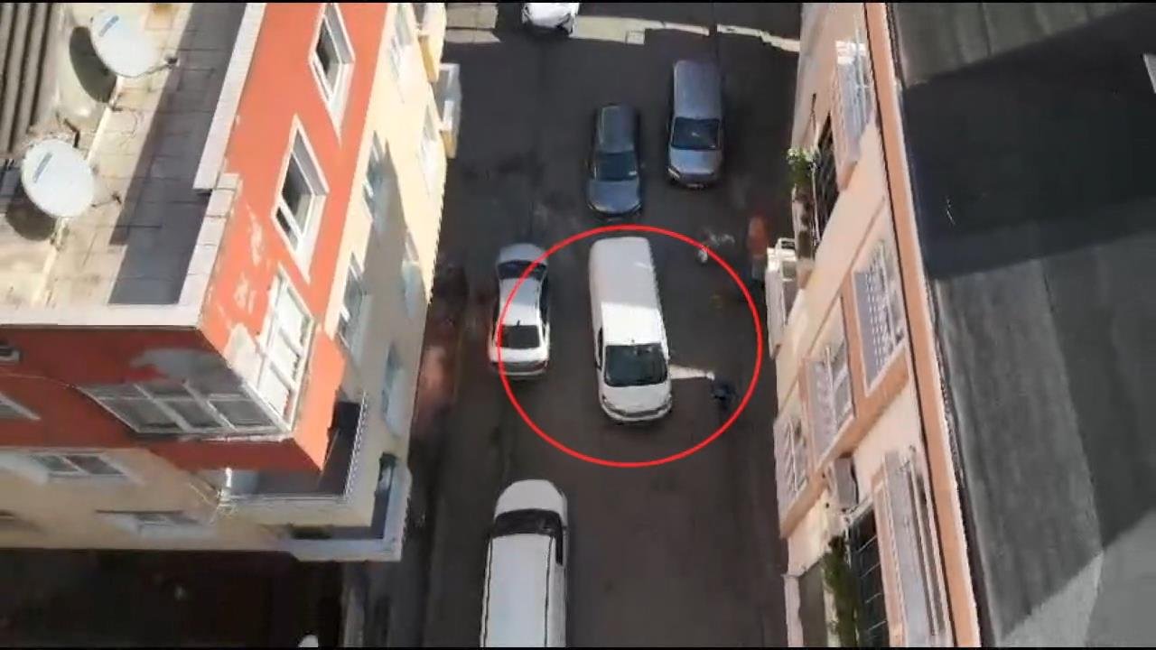 Derya CİHAN KORKMAZ/İSTANBUL, (DHA)- FATİH ve Güngören'de çay paketlerine gizledikleri