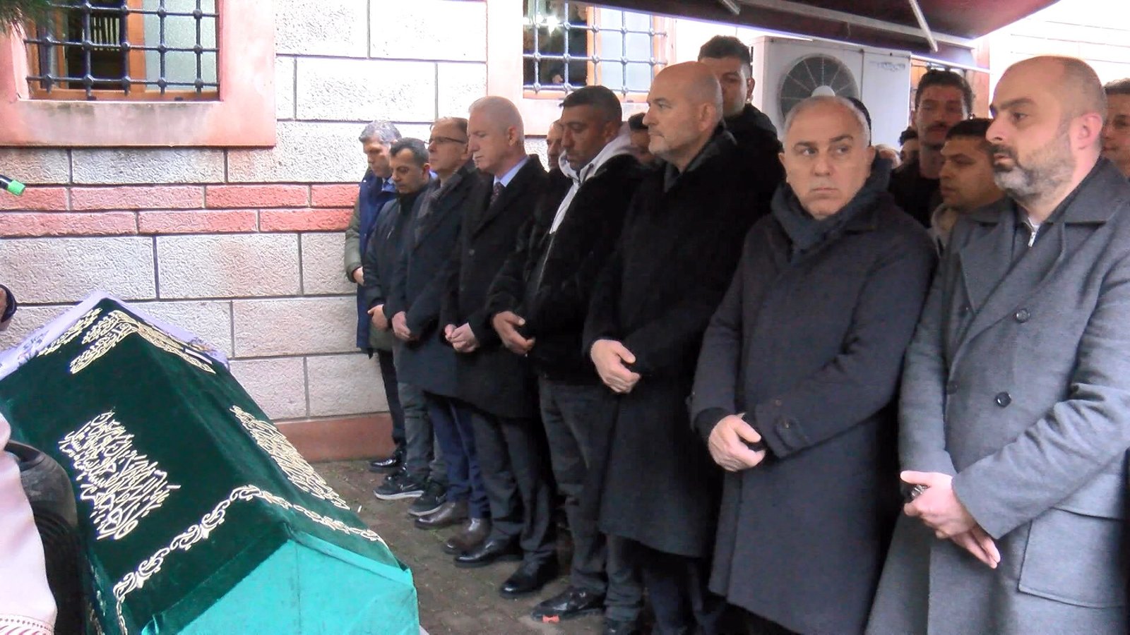 Vehbi DEMİR / İSTANBUL (DHA) - FATİH’te patlama nedeniyle çöken