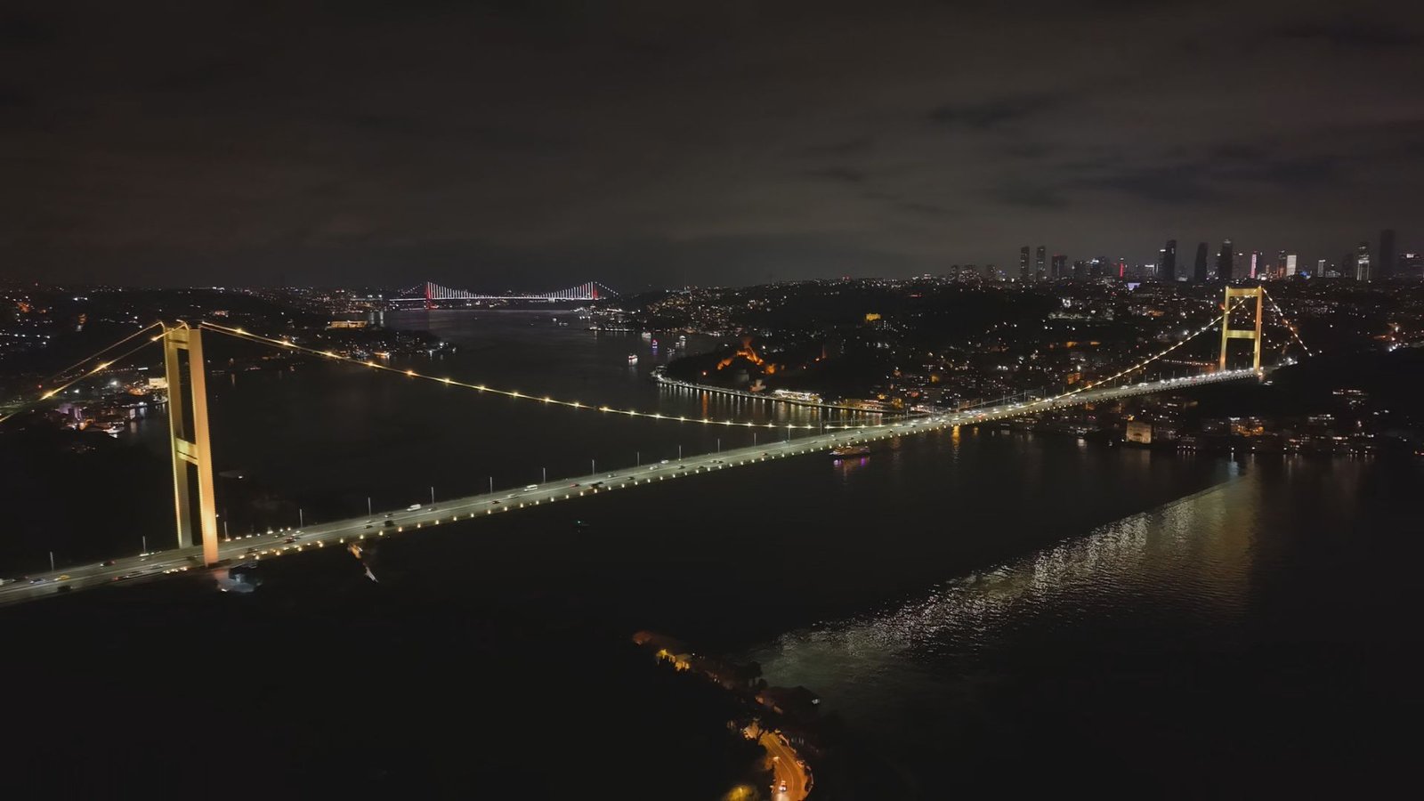 Mert ORDU/İSTANBUL,(DHA)- FATİH Sultan Mehmet (FSM) Köprüsü Türkiye Endometriozis ve