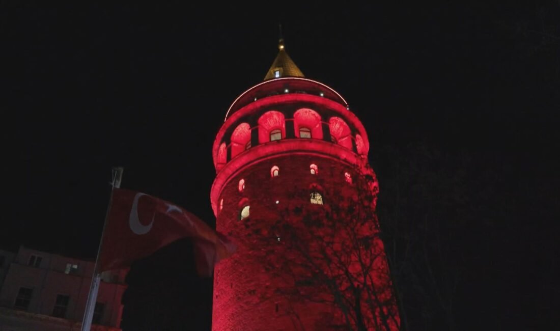 Ataberk KURT/İSTANBUL,(DHA)- GALATA Kulesi, Türk Hematoloji Derneği tarafından 'Light the