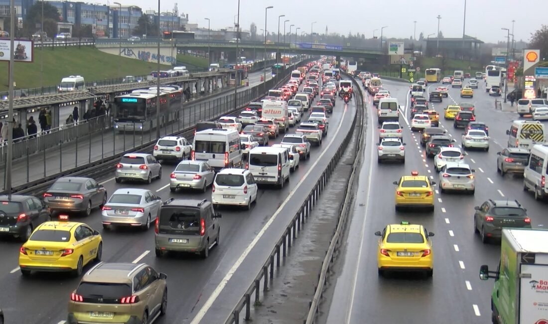 Özgür EREN / İSTANBUL,(DHA)- İSTANBUL’da Ramazan Bayramı'nın ve ara tatilin