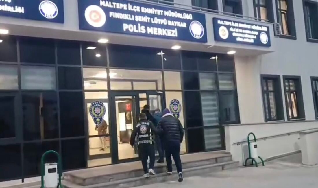 Mert ORDU / İİSTANBUL (DHA) - Maltepe'de trafikte tartıştıkları belirlenen