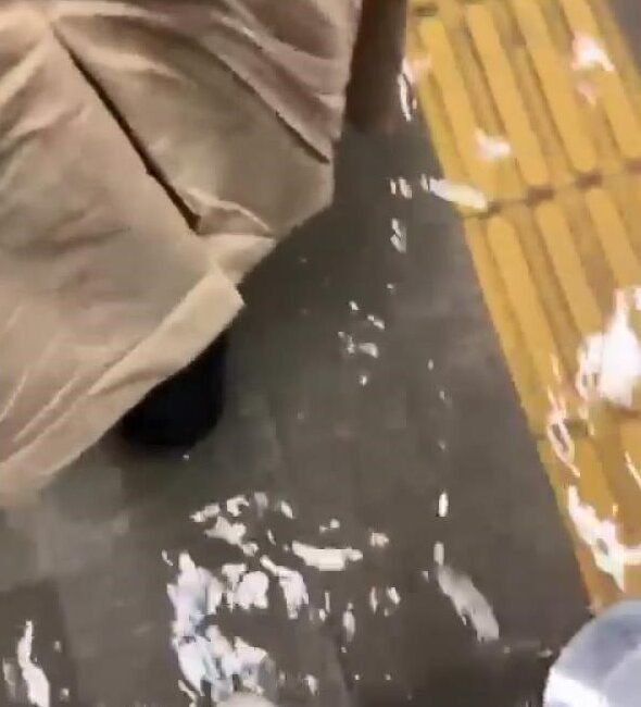 Doğan Can CESUR / İSTANBUL (DHA) -MECİDİYEKÖY’de metro ve metrobüsü