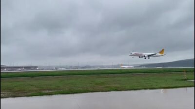 İbrahim YILDIZ/İSTANBUL, (DHA)- İSTANBUL'daki olumsuz hava koşulları nedeniyle aksaklıkların yaşandığı