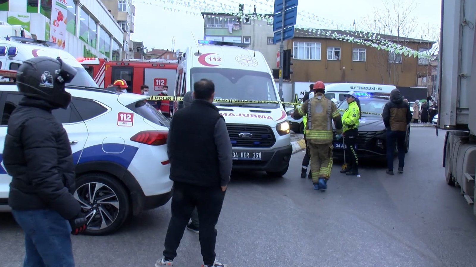 İsa ALMAÇAYIR / İSTANBUL, (DHA)- SANACAKTE'pe yolun karşısına geçmek isteyen