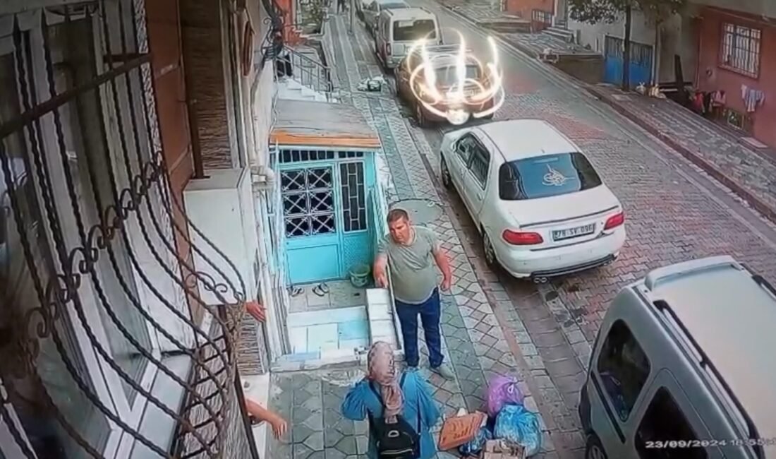 Baran AKKAYA-Emin YEŞİL/İSTANBUL,(DHA)-SULTANGAZİ'de 3 yıl önce komşu iki aile arasında