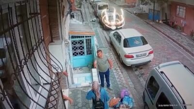 Baran AKKAYA-Emin YEŞİL/İSTANBUL,(DHA)-SULTANGAZİ'de 3 yıl önce komşu iki aile arasında