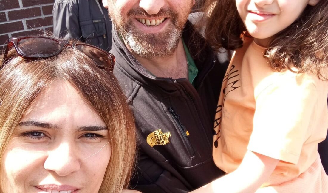 İstanbul – Tunuslu Fouzıa’nın birikimini 13 yıllık eşi çalıp kaçtı: Çocuğumla nereye gideceğim Gülseren KARAPINAR - Mehmet ALA/İSTANBUL,(DHA)- Beyoğlu Kasımpaşa’da yaşayan Tunuslu Fouzıa