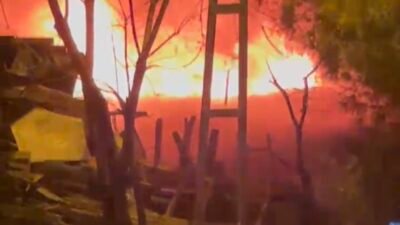 Mert ORDU/İSTANBUL,(DHA)- TUZLA'da bir gecekondudan yükselen alevler kısa sürede büyüyerek