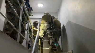 Derya EVREN KORKMAZ/İSTANBUL, (DHA)- KIRMIZI bültenle aranan ve yurtdışında olduğu