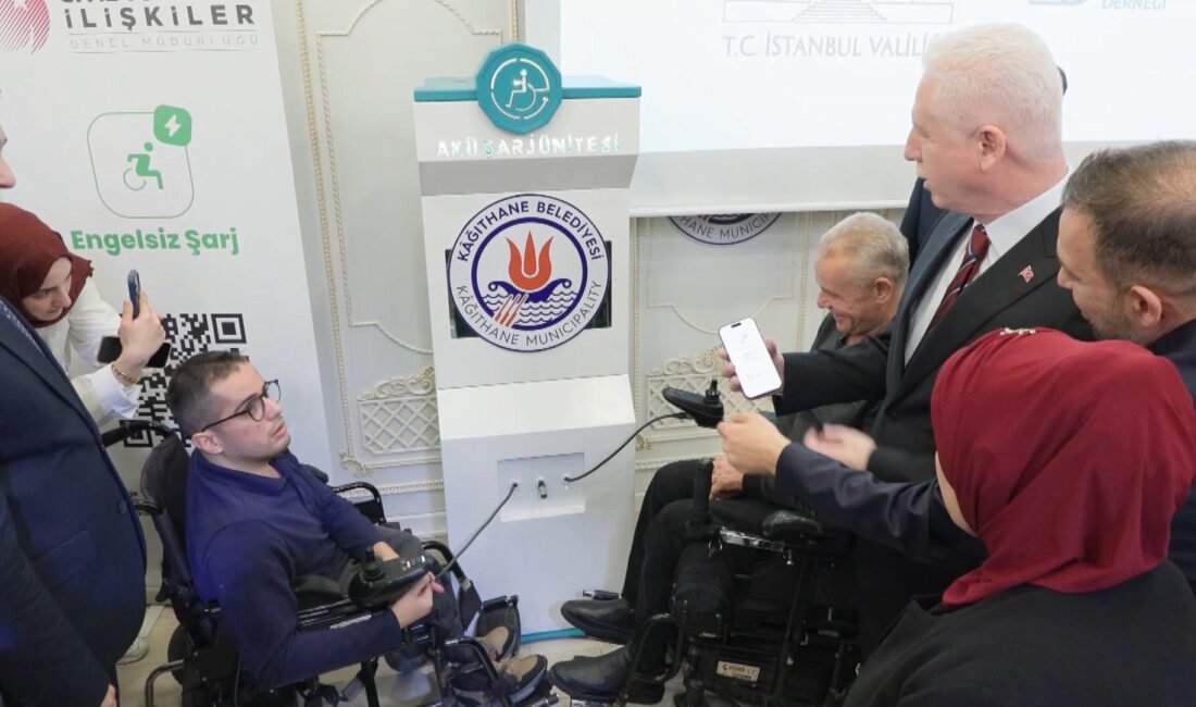 İstanbul – Vali Gül ‘Engelsiz Şarj’ akıllı telefon uygulamasının tanıtımına katıldı Canan İLARSLAN- Fırat ALKIZ/İSTANBUL, (DHA)- İÇİŞLERİ Bakanlığı Sivil Toplumla İlişkiler