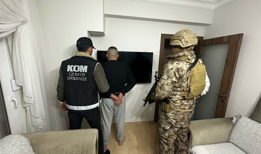 Kadir ÖZEN/İZMİR, (DHA)- İZMİR'de, 'Genç Osman Çetesi' olarak bilinen suç