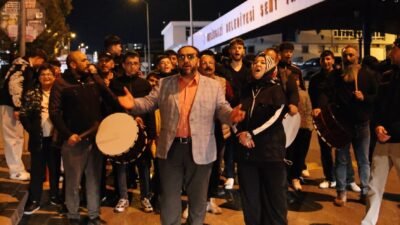 Furkan KAVUKLU/ KAYSERİ, (DHA)- KAYSERİ’de muhtar Hatun Kekeç, ‘Kadir Gecesi’nde