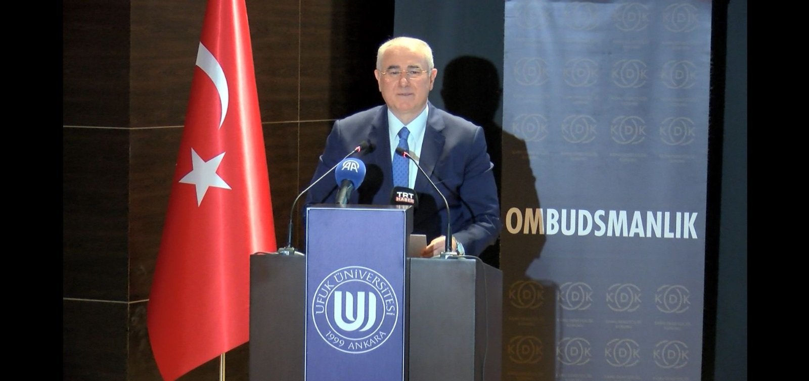 Gizem CENGİL-Batuhan DURNAOĞLU/ANKARA, (DHA)- KAMU Başdenetçisi (Ombudsman) Mehmet Akarca, "Ombudsmanlık