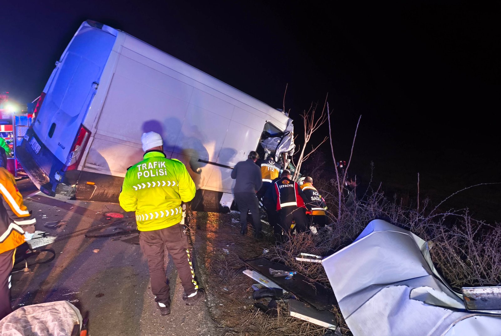 Ünsal YÜCEL/ KEŞAN(Edirne), (DHA)- EDİRNE’nin Keşan ilçesinde kapalı kasa kamyonetin