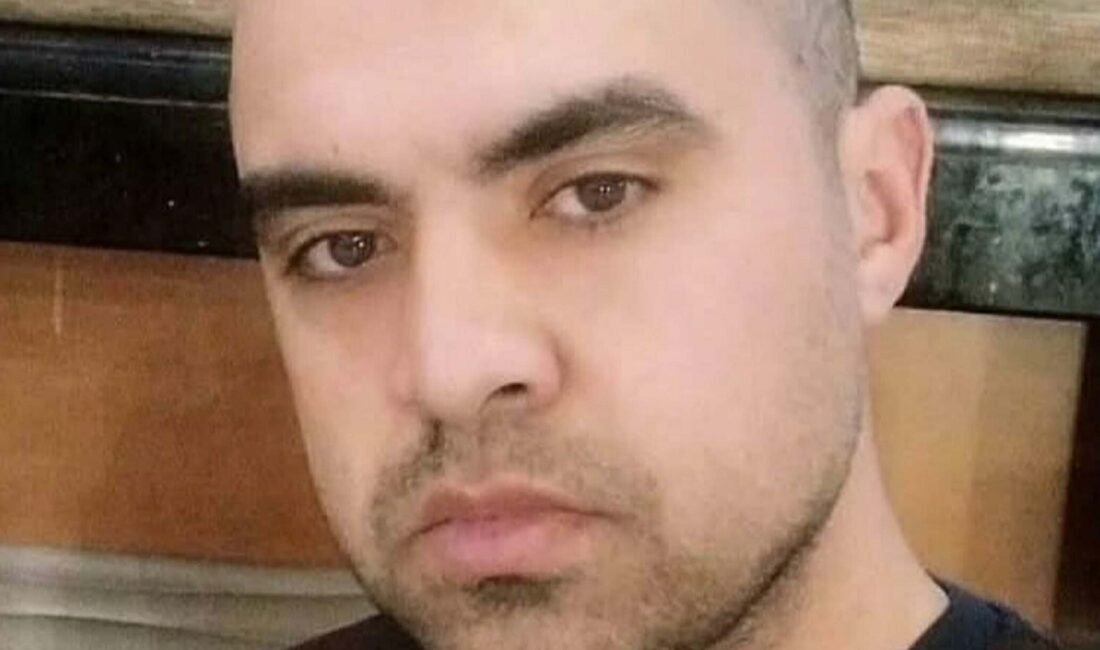 Emre SAÇLI/SALİHLİ (Manisa), (DHA)- MANİSA'nın Salihli ilçesinde kamyonet ile çarpışan