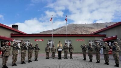 ANKARA, (DHA)- KARA Kuvvetleri Komutanı Orgeneral Metin Tokel, Van'da hudut