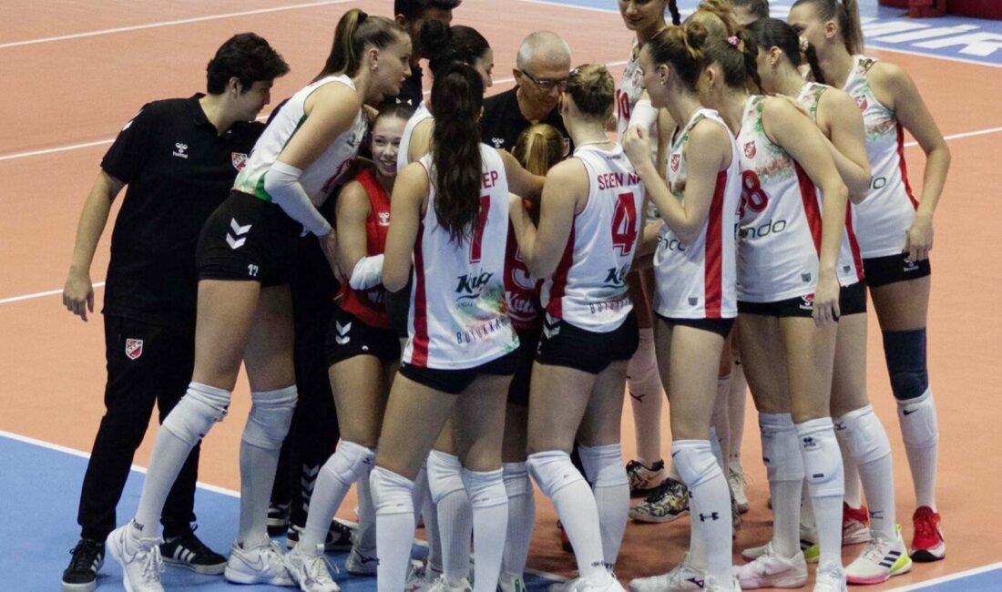 İZMİR, (DHA)- KADINLAR Voleybol 1'inci Ligi A Grubu'nda normal sezonu