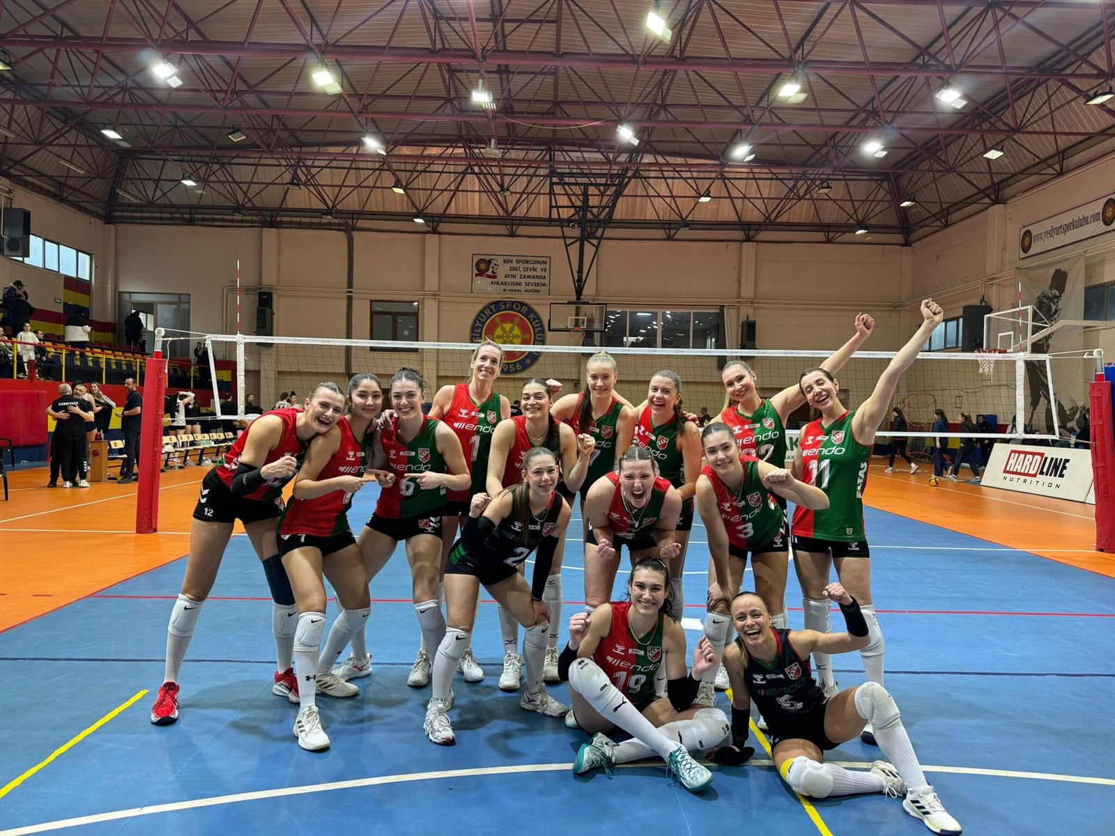 İZMİR, (DHA)- KADINLAR Voleybol 1'inci Ligi A Grubu'nda normal sezonu