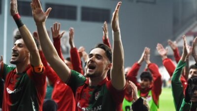 Ergin KARATAŞ / İZMİR, (DHA)- 3'üncü Lig'de üst üste 3'üncü