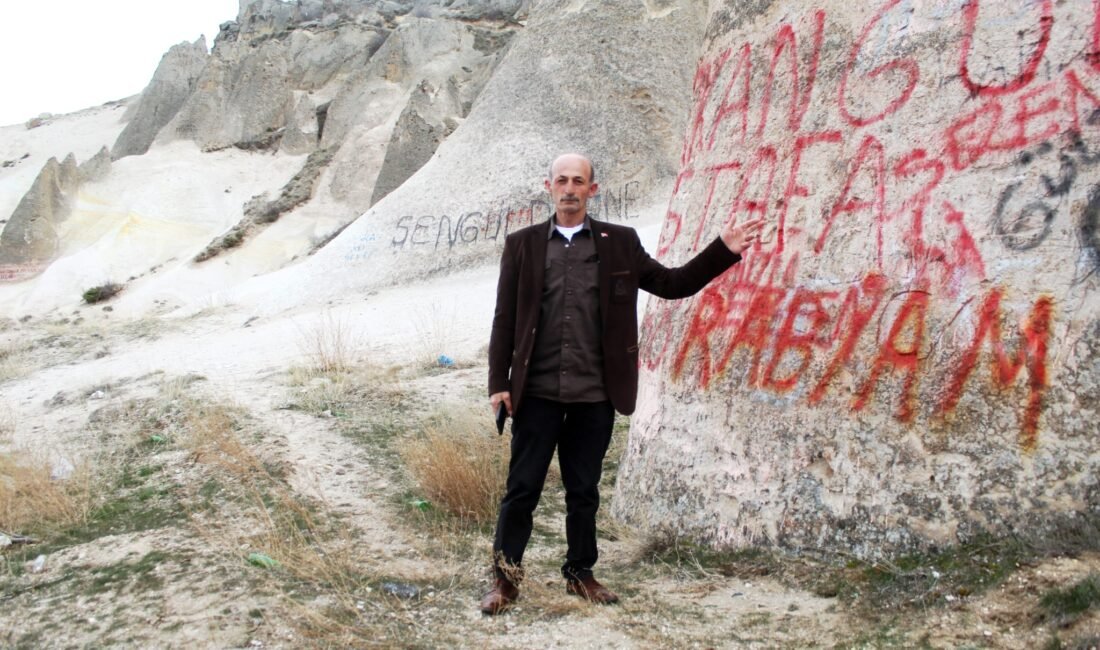 Kayseri’de peribacalarına sprey boyalı tahribat Metin DEĞİRMENCİ/YEŞİLHİSAR (Kayseri), (DHA)- KAPADOKYA’nın doğu girişinde yer alan Kayseri'nin