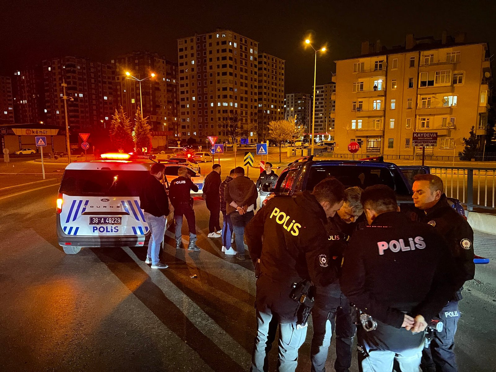 Furkan KAVUKLU/ KAYSERİ, (DHA)- KAYSERİ’de iki ayrı ilçede yapılan denetimlerde