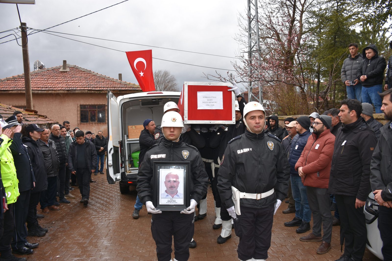 Burak CAN/KIRIKKALE, (DHA)- MERSİN'de trafik kazasında şehit olan polis memuru