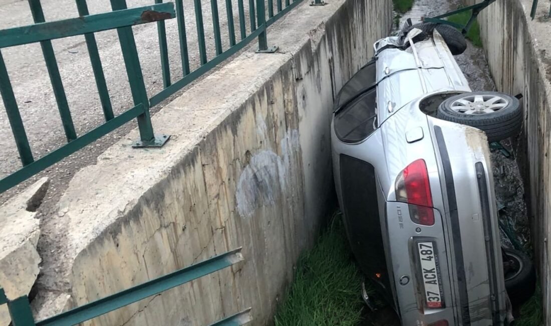 Murat ÖZELCİ/KARABÜK, (DHA)- KARABÜK’te, emanet aldığı otomobille 3 araca çarparak