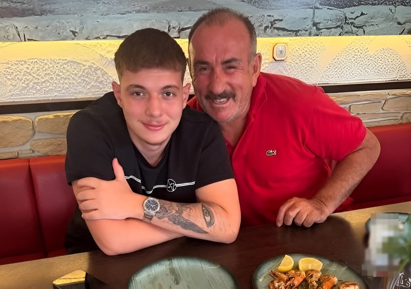 Memet Can YEŞİLBAŞ- Mehmet İNAN/ BURSA, (DHA)- BURSA’da yaya geçidinden