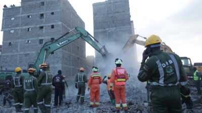 KENYA, (DHA) - KENYA'nın başkenti Nairobi'de kontrollü yıkımı planlanan bir