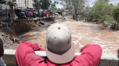 KENYA, (DHA) - KENYA'da etkili olan şiddetli yağışların yol açtığı