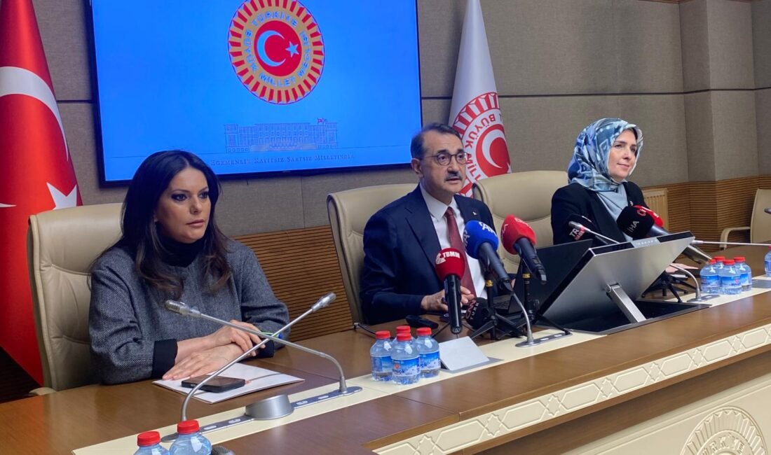 Komisyondan ‘Türkiye Yapay Zeka Kurumu’ önerisi Aliekber METE- Muhammet BAYRAM/ ANKARA, (DHA)- TBMM Yapay Zeka Araştırma