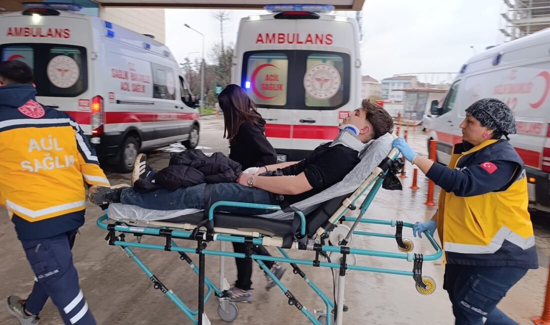 Yavuz YILMAZ/ İNEGÖL(Bursa), (DHA)- BURSA'nın İnegöl ilçesinde kontrolden çıkan otomobilin