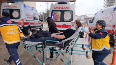 Yavuz YILMAZ/ İNEGÖL(Bursa), (DHA)- BURSA'nın İnegöl ilçesinde kontrolden çıkan otomobilin