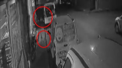 Seyfettin EKEN/MANİSA, (DHA)- MANİSA’nın Yunusemre ilçesinde sahipsiz köpekten kaçarken kamyonetin