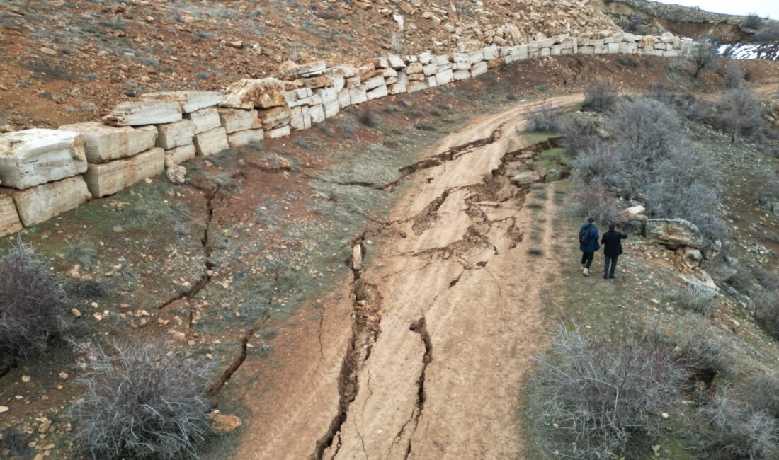 Hüsnü Ümit AVCI-Uğur YİĞİT/SİVAS, (DHA)- SİVAS'ta merkeze bağlı Başıbüyük köyünde