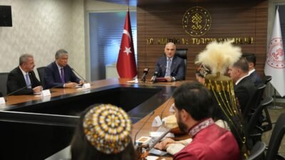 ANKARA, (DHA)- KÜLTÜR ve Turizm Bakanı Mehmet Nuri Ersoy, 21