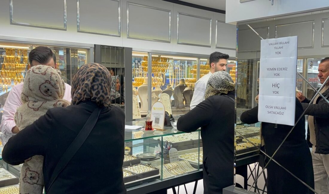 Yiğithan HÜYÜK/BURSA, (DHA)- BURSA’da altın fiyatlarındaki ani düşüşün ardından yaşanan